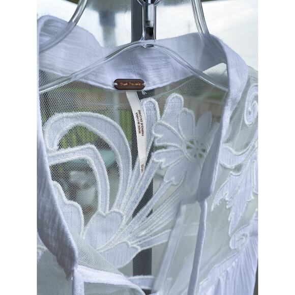 FREE PEOPLE White Western Crosshatch Mesh Tie Front Blouse Size XS - Picture 9 of 11